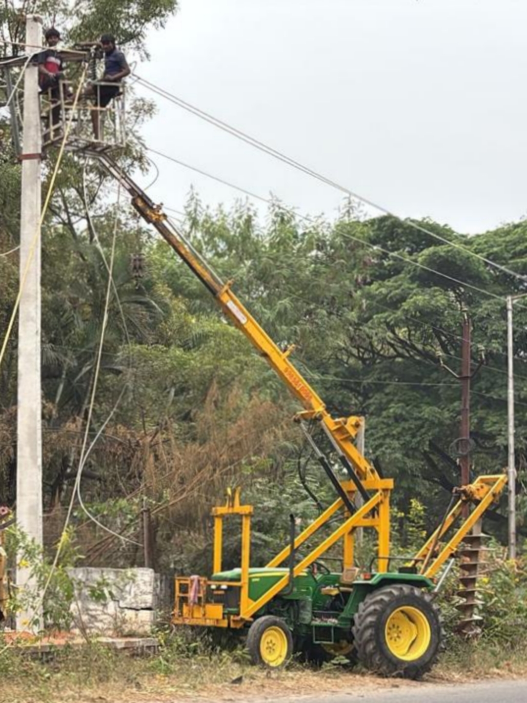 Installation of Insulators on Pole